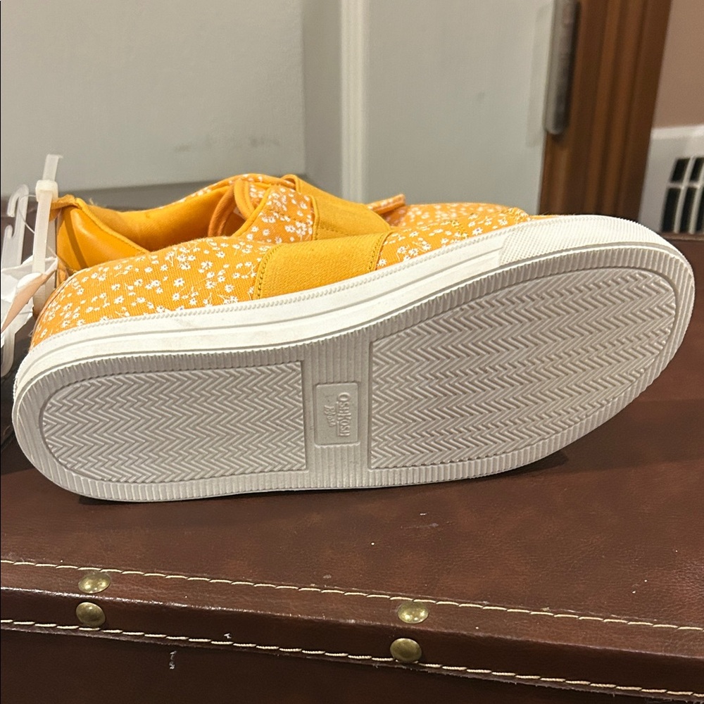 OshKosh B'gosh Kids Orange Floral Sneakers Size 3 - Picture 5 of 7